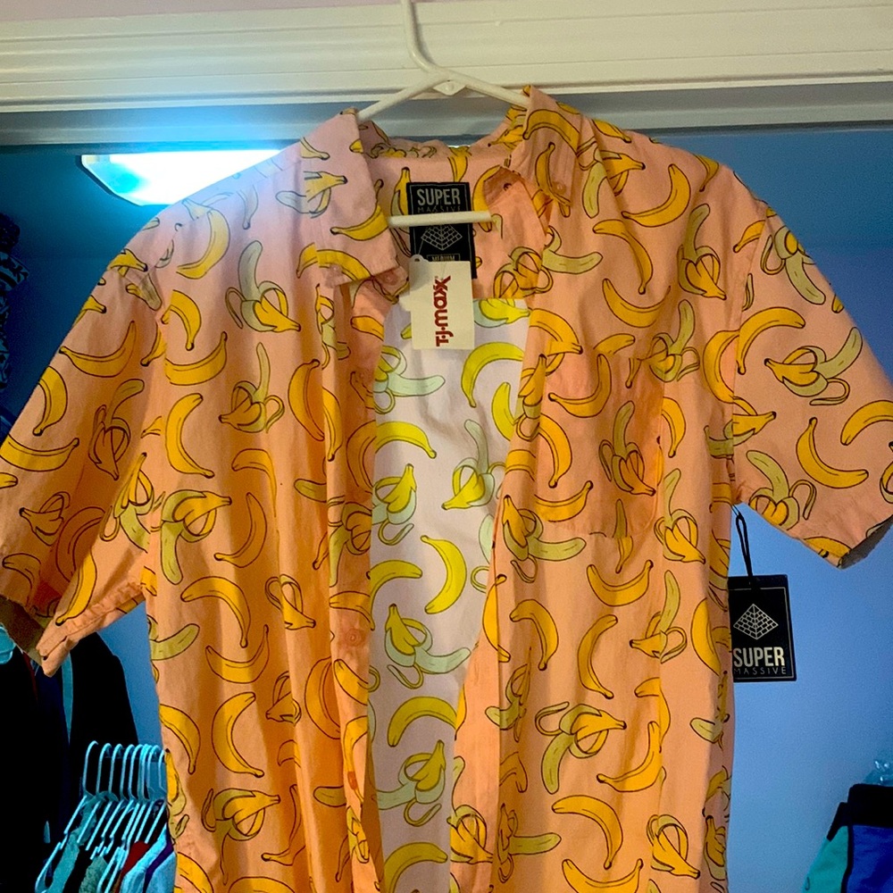 Banana button up 🍌